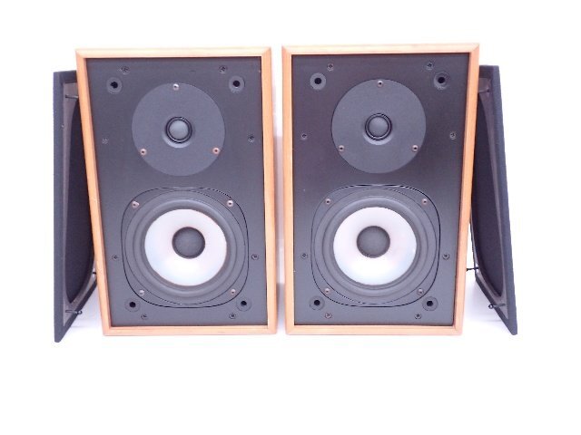 【中古】ROGERS ロジャース Studio3 ブックシェルフスピーカー Rogers Studio3の評価とは・中古価格と英国スピーカーとしての音質
